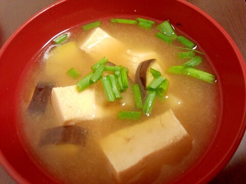 ほっこり♪なすと豆腐のお味噌汁☆